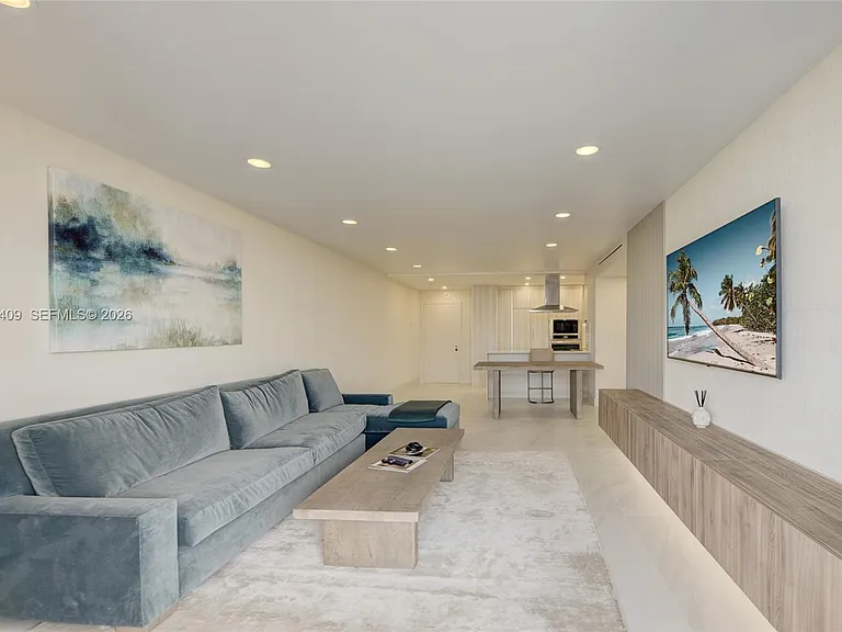 600 Three Islands Blvd #403 — Photo 13