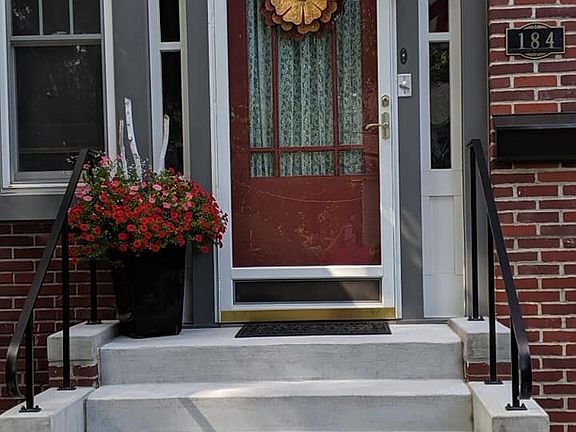 2nd image of 184 E Seward St