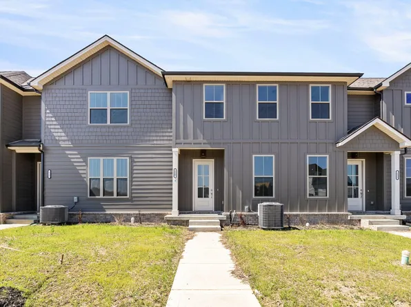 121 Blackberry Ln, Georgetown, KY 40324