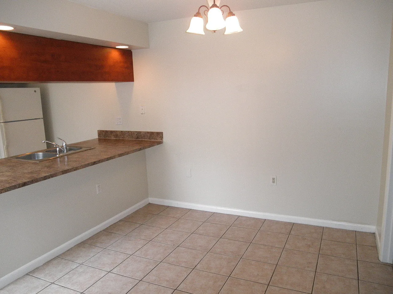 Waterside Luxury Townhomes — Photo 4