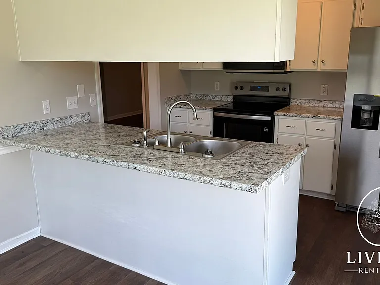 87 Oak Rd NE — Photo 8