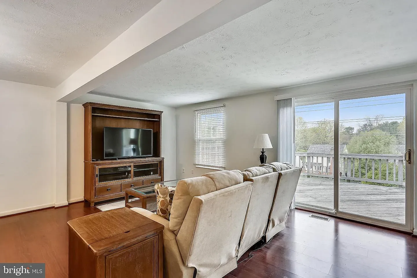 872 Flagler Dr — Photo 4