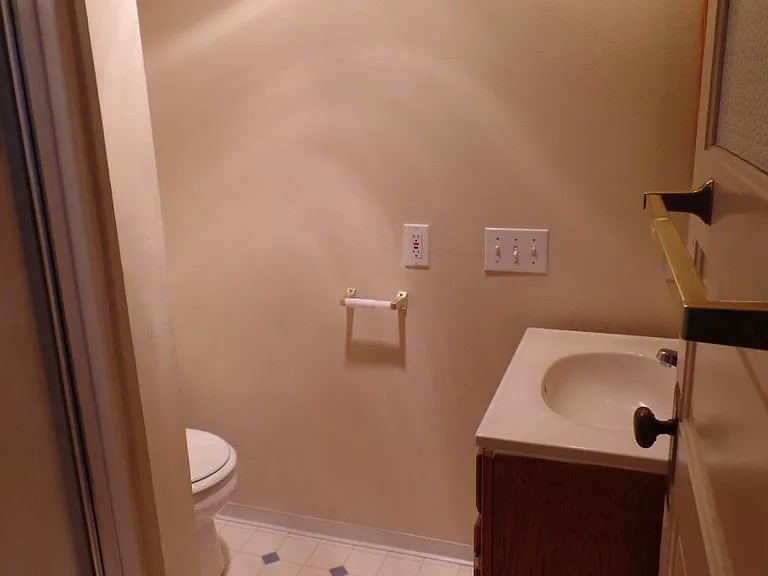137 Bronk St #3 — Photo 3
