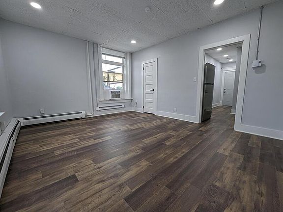 2nd image of 124 S 2nd St #207