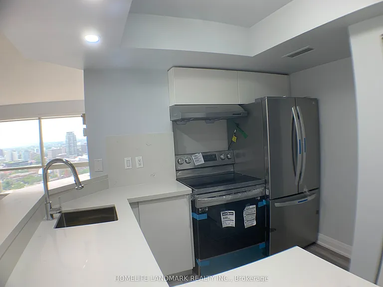 1001 Bay St #3303 — Photo 8