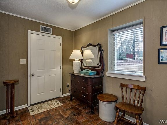 3rd image of 16575 Binion Creek Hts