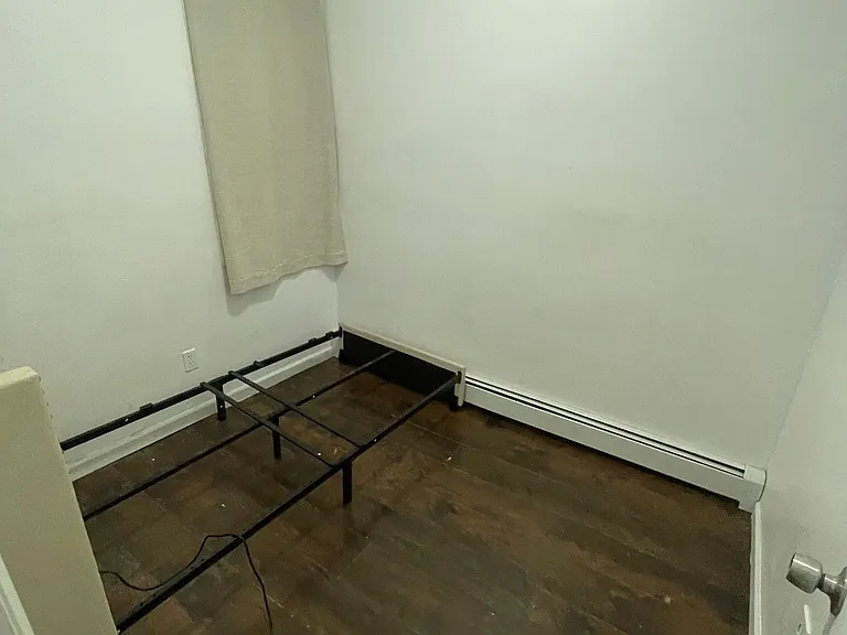 37 Schley St #2 — Photo 6