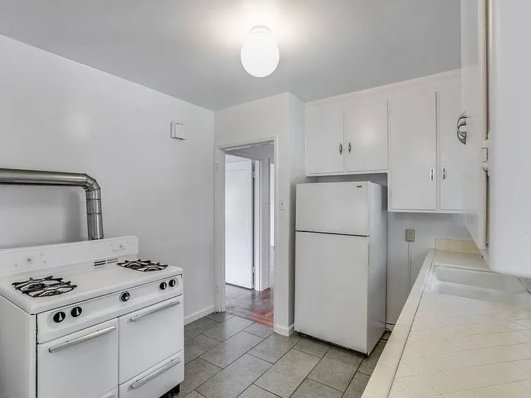 2727 Parker St #H — Photo 4