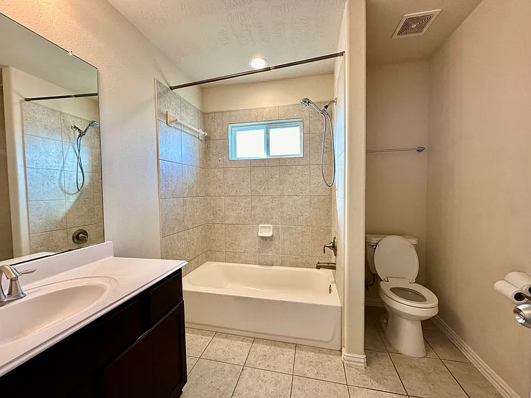 10450 Falling Rapids Ct — Photo 9