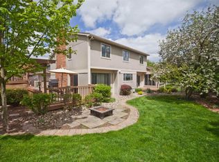 51355 Green Hill Dr, South Bend, IN