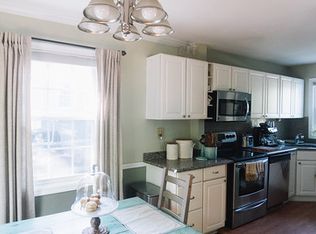 1901 S George Mason Dr, Arlington, VA 22204