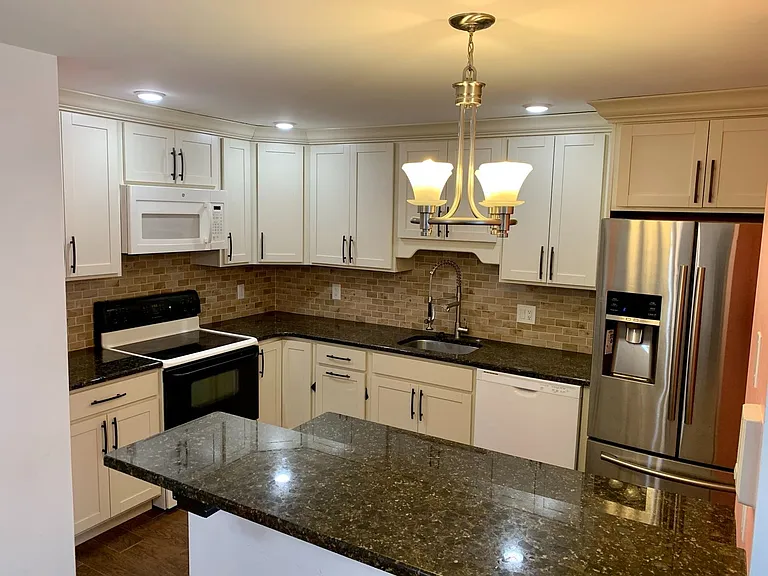 2751 Pennsylvania Ave #B107 — Photo 15