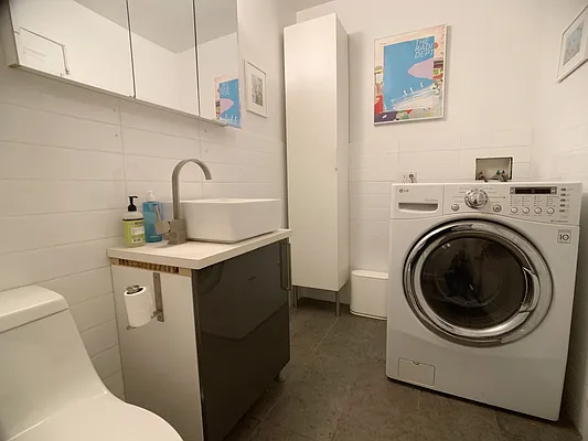 Rented by Douglas Elliman | media 37