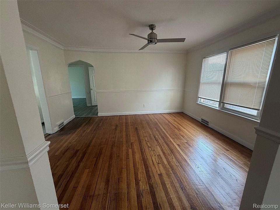 16936 Fairfield St, photo 10