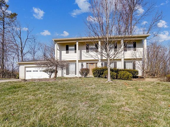 2nd image of 7994 Hickory Hill Ln