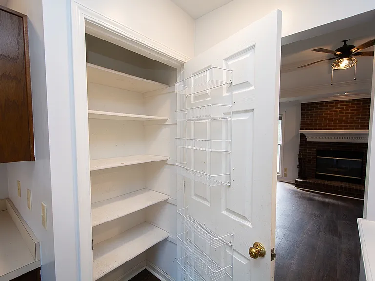 2708 Antone Pkwy — Photo 17