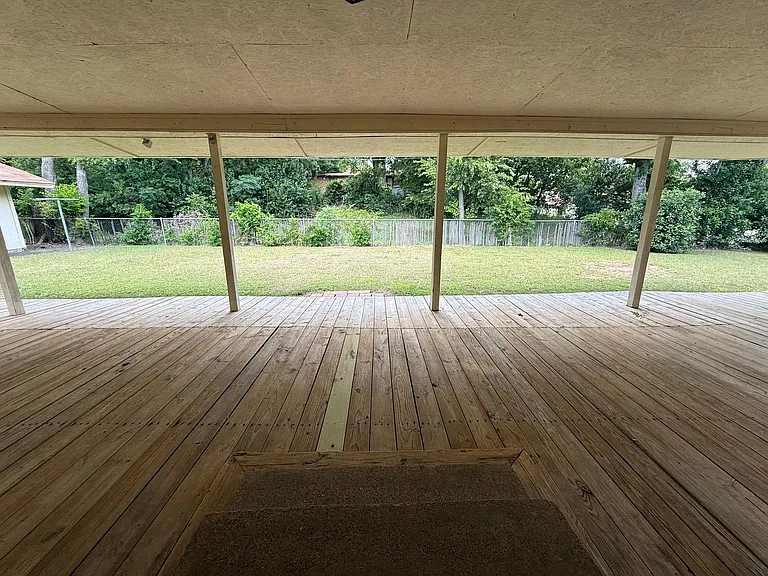 1001 Goode Dr — Photo 20