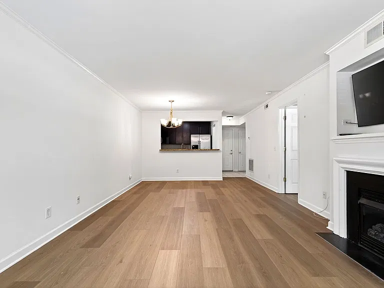 1010 Nicholwood Dr #103 — Photo 15