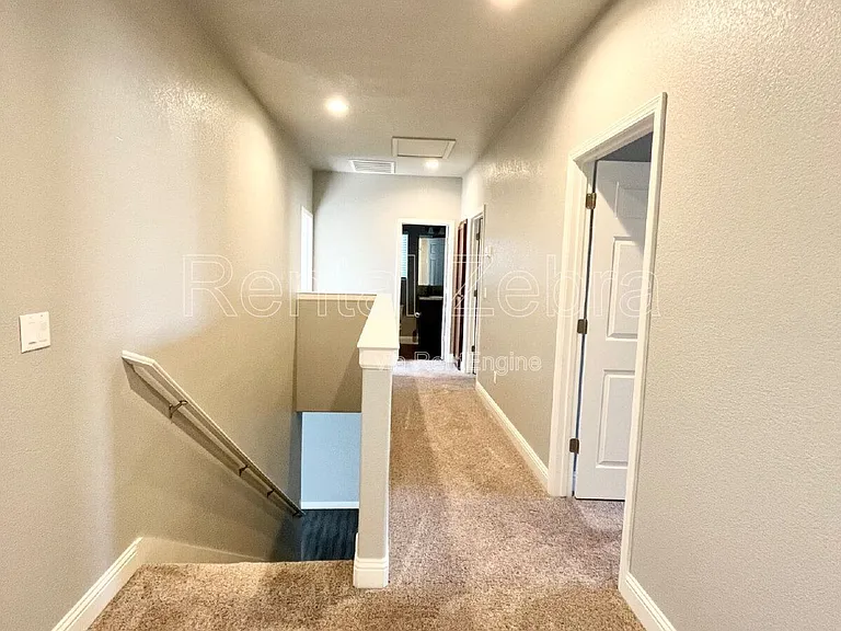 552 Granada Ct — Photo 19