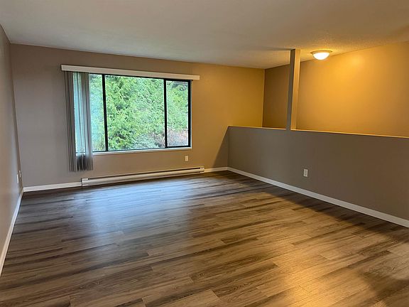 2nd image of 811 Reed Rd