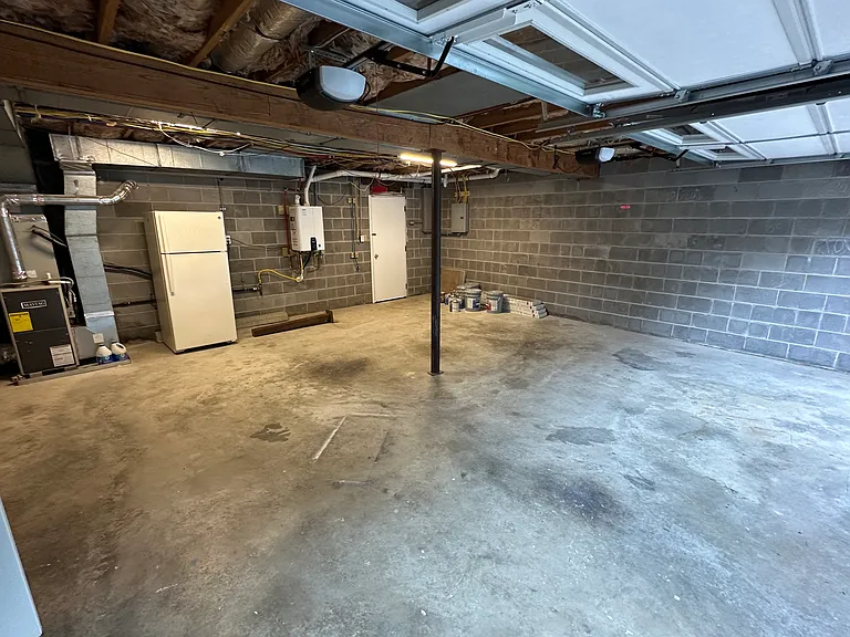 3518 Mountain Creek Rd — Photo 6