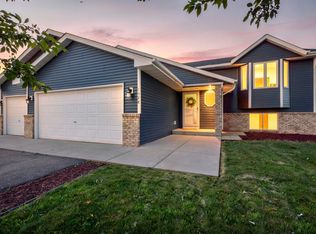 1528 Homestead St, Shakopee, MN 55379