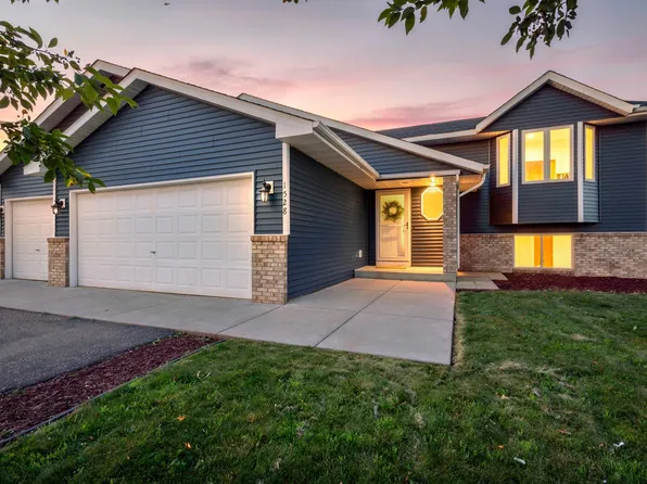 1528 Homestead St, Shakopee, MN 55379