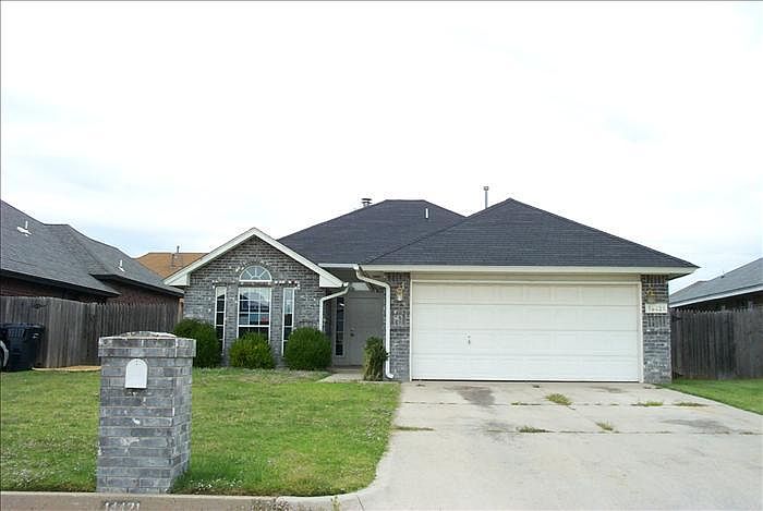 1st image of 14421 Briarcliff Cir