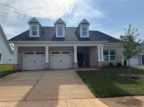 297 Morning Star Dr, Advance, NC 27006