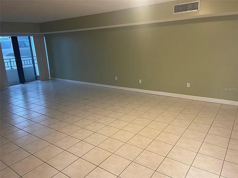 851 Bayway Blvd #103 — Photo 10