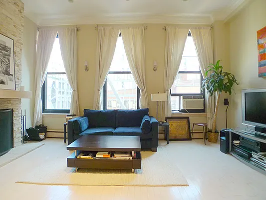 Rented by Sotheby's International Realty | media 2