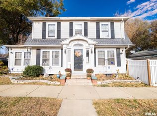 201 E Gift Ave, Peoria, IL