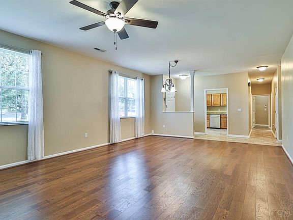 5th image of 8407 Arbor Ln