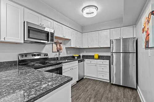 Apple Ridge Apartments - Livonia, MI Photo 1