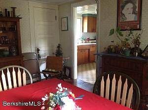 mill st dining room2)