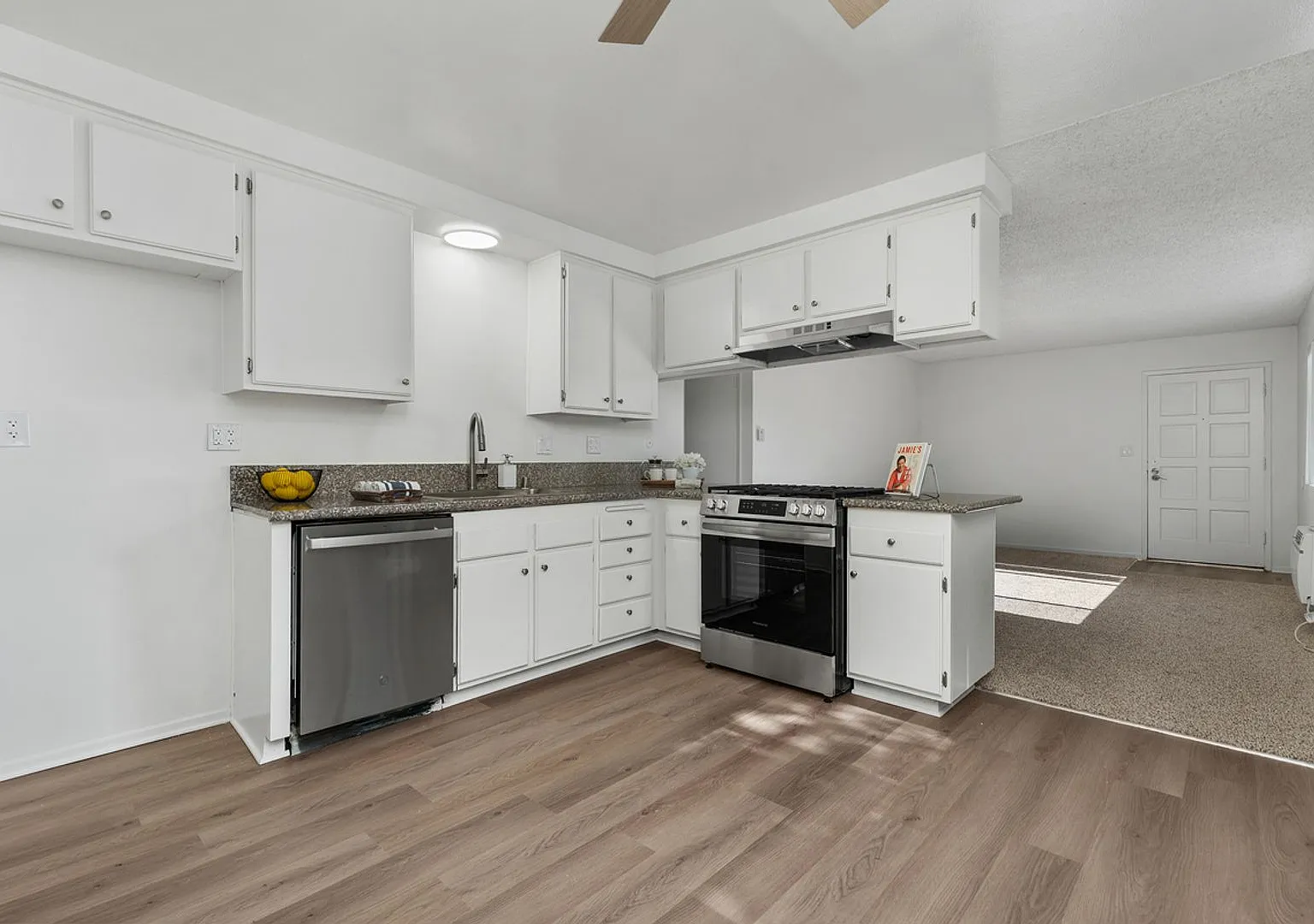Sutter's Mill Apartments — Photo 1