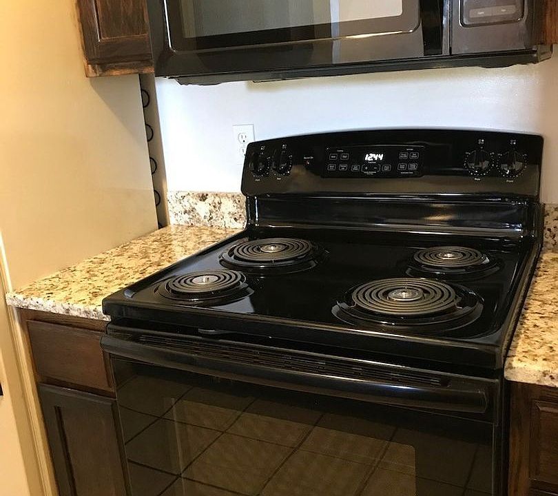2nd image of 621 Gateway Ct #8514905