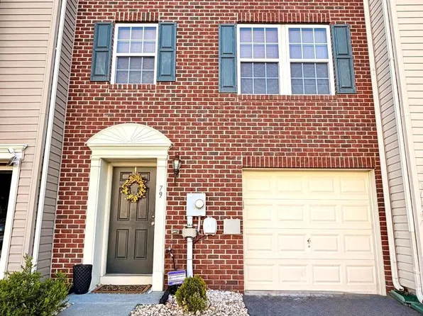 79 Tidewater Ter, Falling Waters, WV 25419