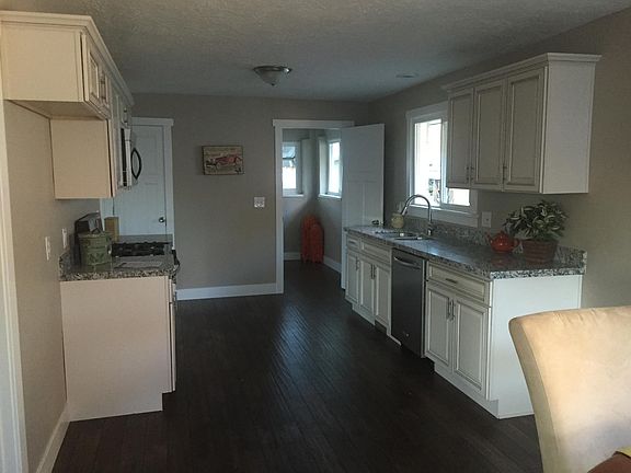 5th image of 411 E Hollywood Ave