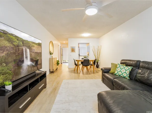 98-1372 Koaheahe Pl APT 169, Pearl City, HI 96782