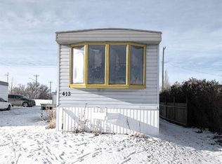 413 4th St E, Drumheller, AB T0J0Y4