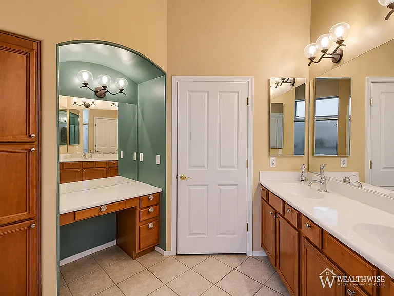 10748 S Wrong Peak Ct — Photo 28