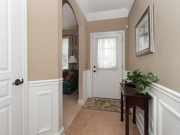 3rd image of 13404 Meadowlark Ln