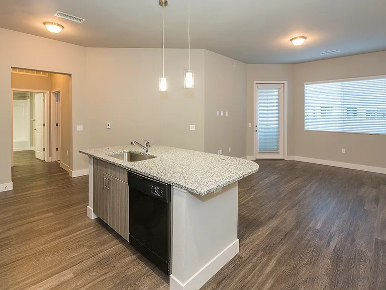 The Overlook at Interquest Apartments — Photo 30