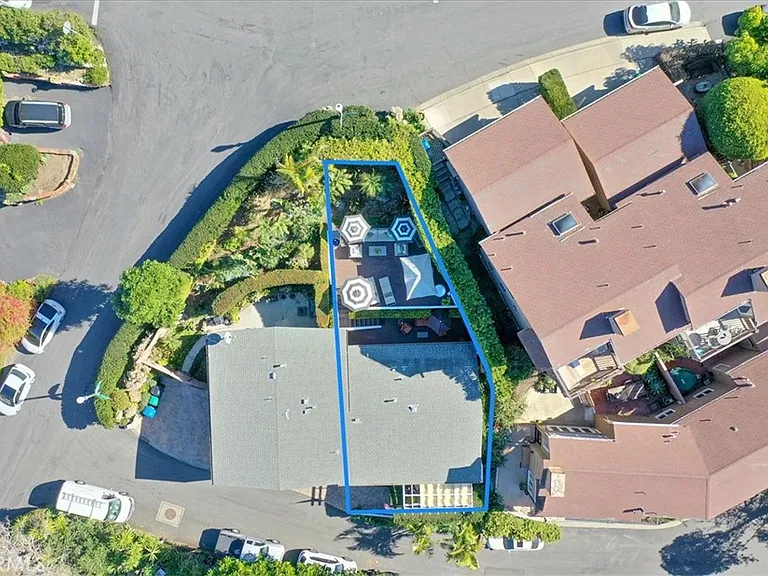 737 Griffith Way — Photo 24