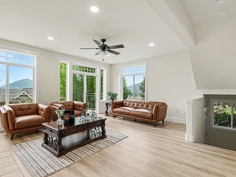 23300 SE Black Nugget Rd #M1 — Photo 4