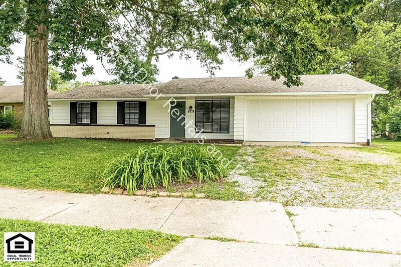 4 bed, 1.0 bath, 1224 sqft, $1,850 — Photo 1