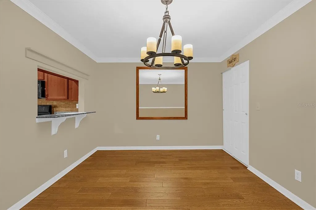 2 bed, 2.5 bath, 1496 sqft, $1,750 — Photo 4