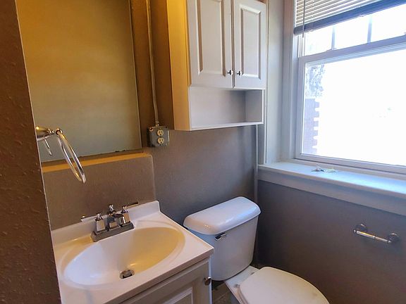 3rd image of 2243 Jones St #302
