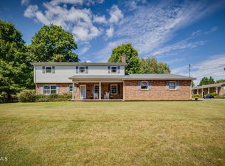 700 Ferndale Rd, Johnson City, TN 37604